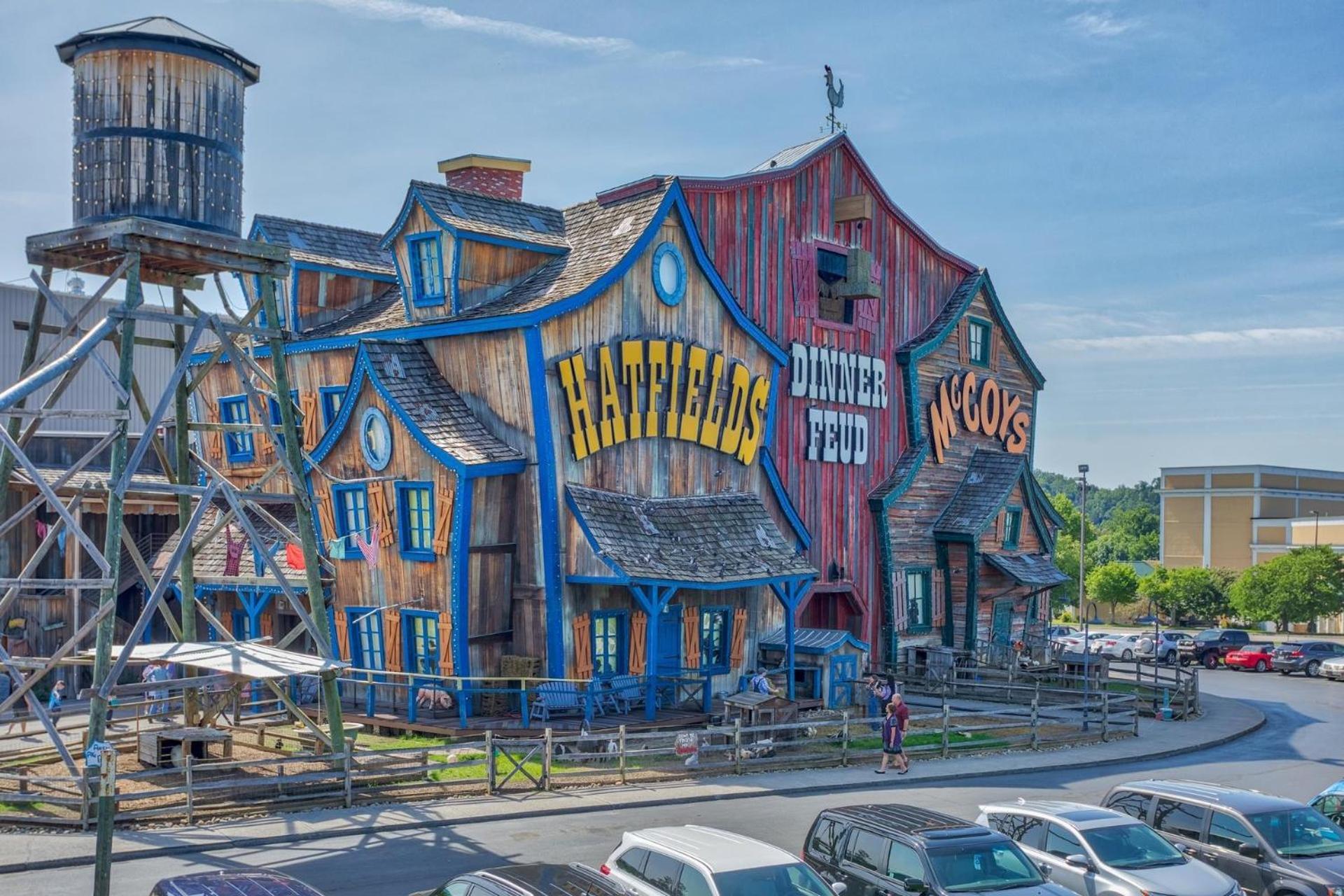 Bear Mountain Hollow-Free Dollywood Ticket- Cozy Cabin With A Hot Tub, Arcade & Deck Close To Town Pigeon Forge Ngoại thất bức ảnh